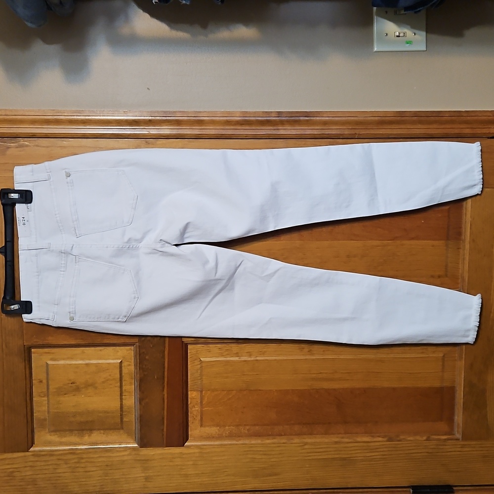 NWT Judy Blue White Skinny Fit High Waisted Denim Jeans With Destroyed Hems - Picture 6 of 14